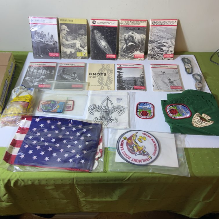 Boy Scouts Merit Badge Books, Patches, Flags Lot
