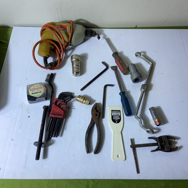 Hand Tools With Black & Decker Drill