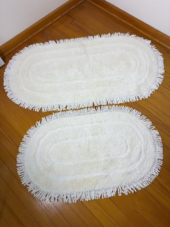 Oval White Cotton Fringe Rugs