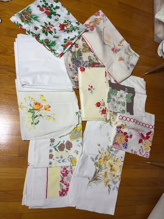 Printed Tablecloths, Most 52 x 48 in