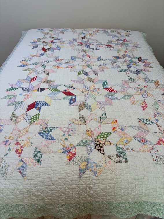 Patchwork Quilt 58 x 90 in. with Floral Border