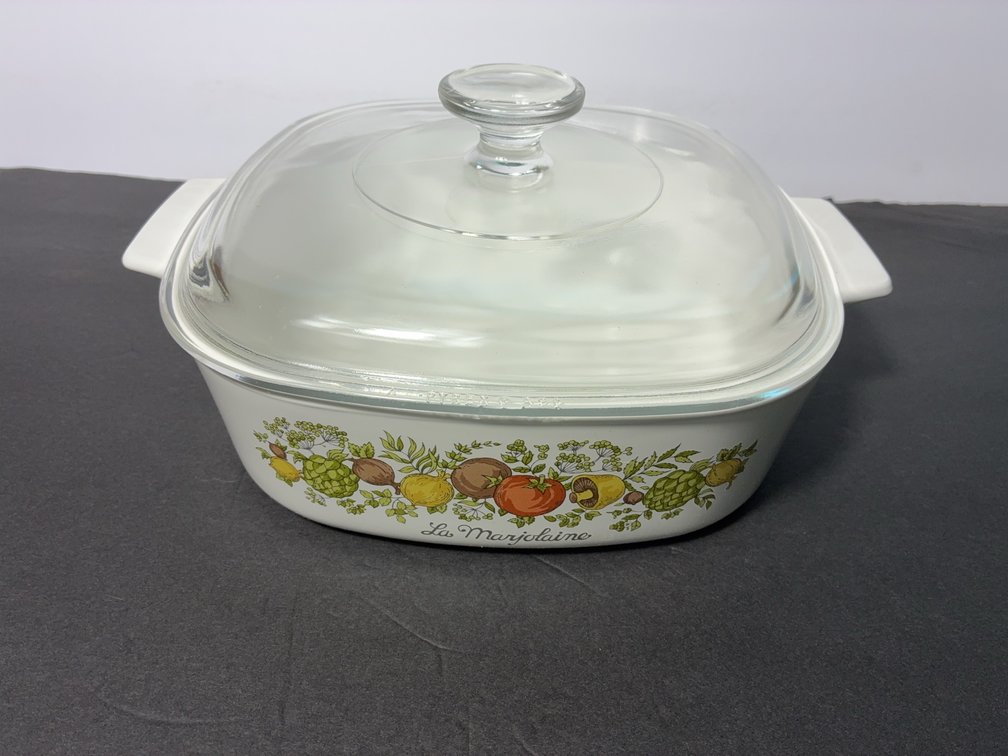 CorningWare 2 Qt La Marjolaine Casserole Dish