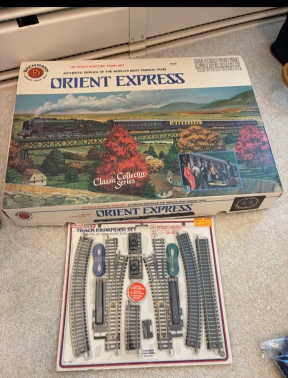 Bachmann Orient Express HO Train Set Boxed
