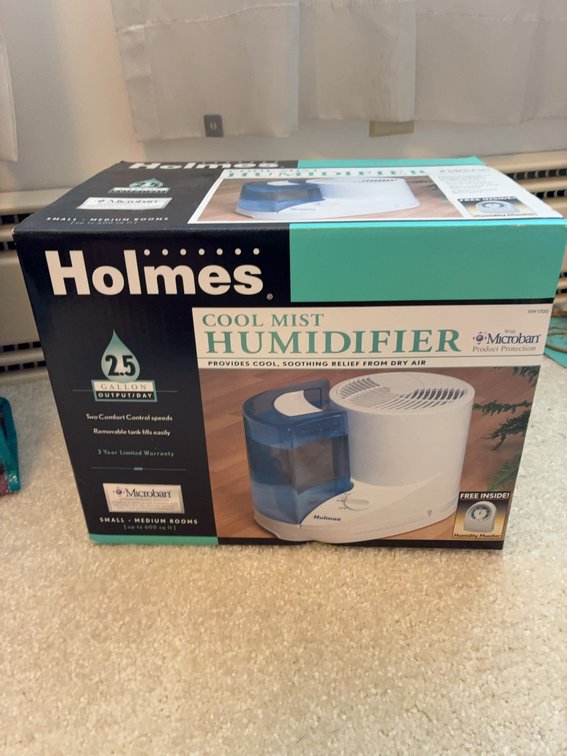 Holmes Cool Mist Humidifier HM1700 New in Box