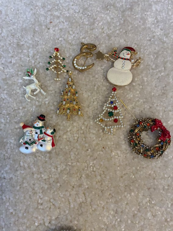 Christmas Theme Pins and Brooches Lot