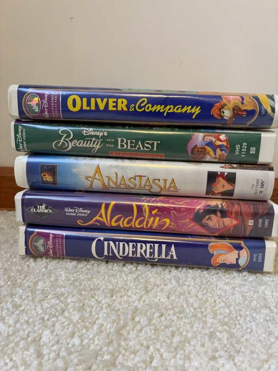 5 Disney VHS Tapes: Animated Classics