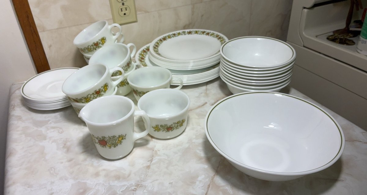 Corelle and Pyrex Dinnerware Set, 35 Pieces