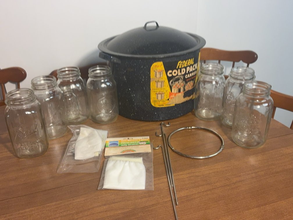 Federal Gold Pack Canner With Ball Mason Jars