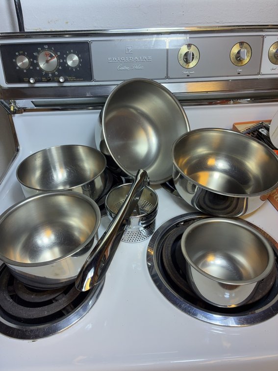 Stainless Steel Mixing Bowl Set With Ricer Tool