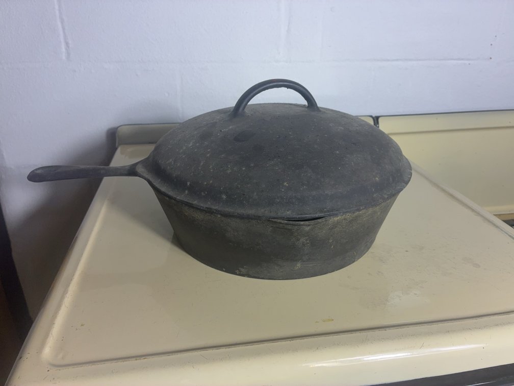 Cast Iron Dutch Oven with Lid and Handle
