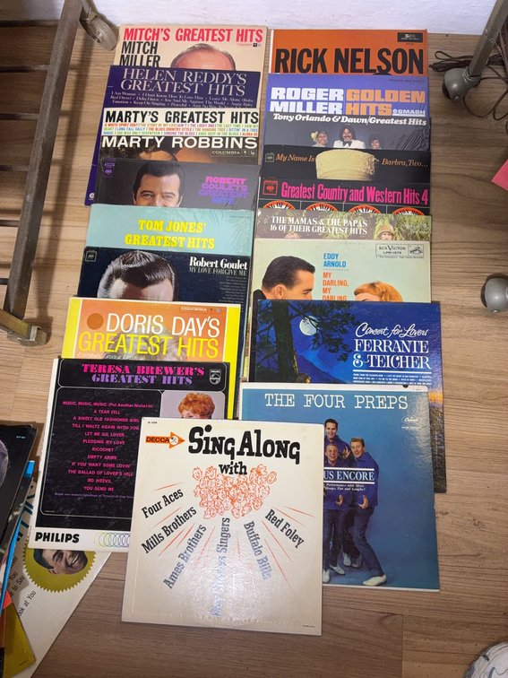 13 Classic Vocalists Vinyl LPs