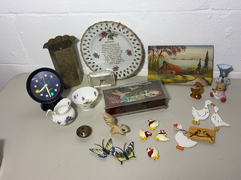 Decorative Collectibles and Trinkets