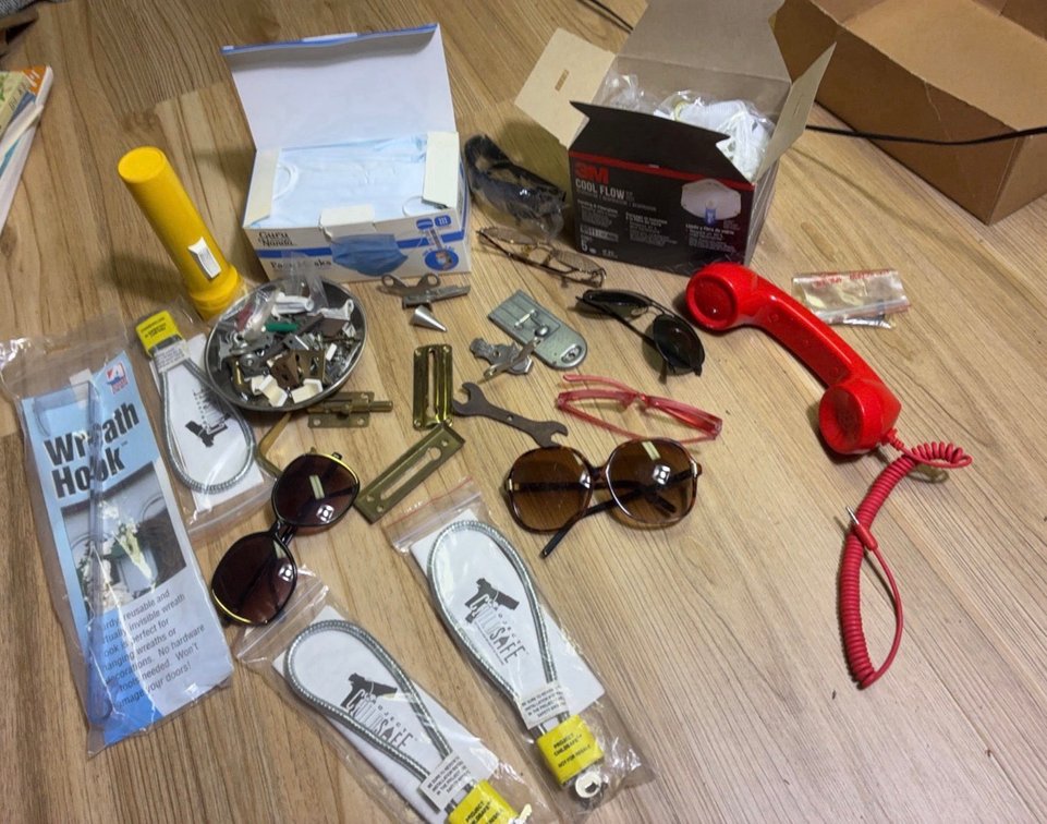 Lot: Sunglasses, Hardware, Red Handset