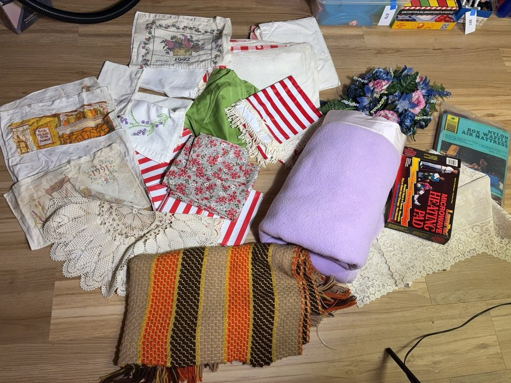 Linens, Blanket, Lace, Pads & Decor