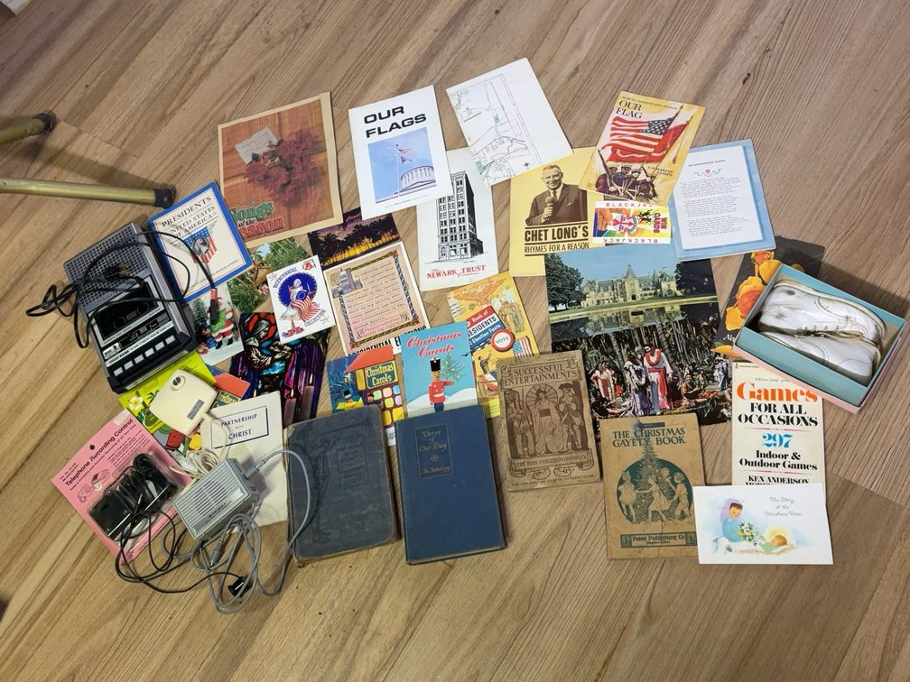 Lot Vintage Books, Electronics, Ephemera