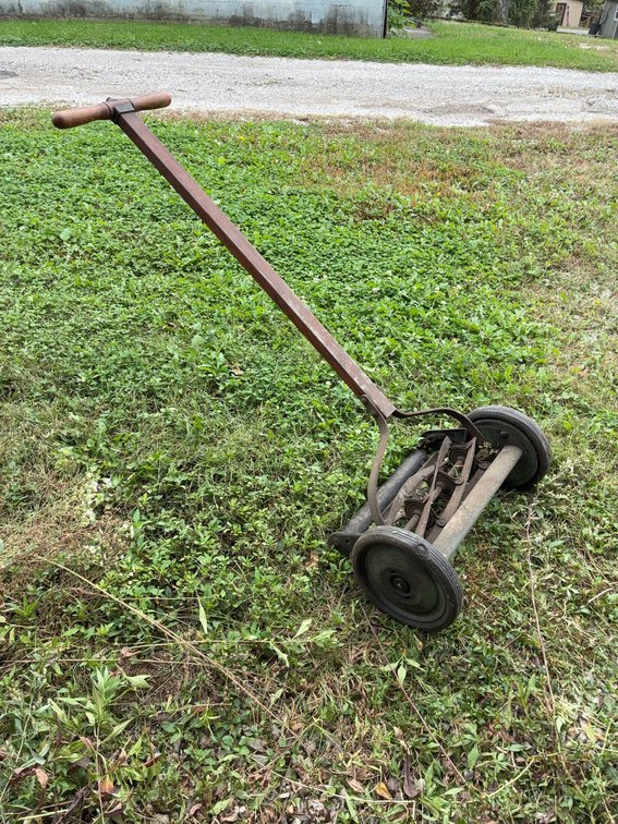 Manual Push Reel Lawn Mower With Wood Handle