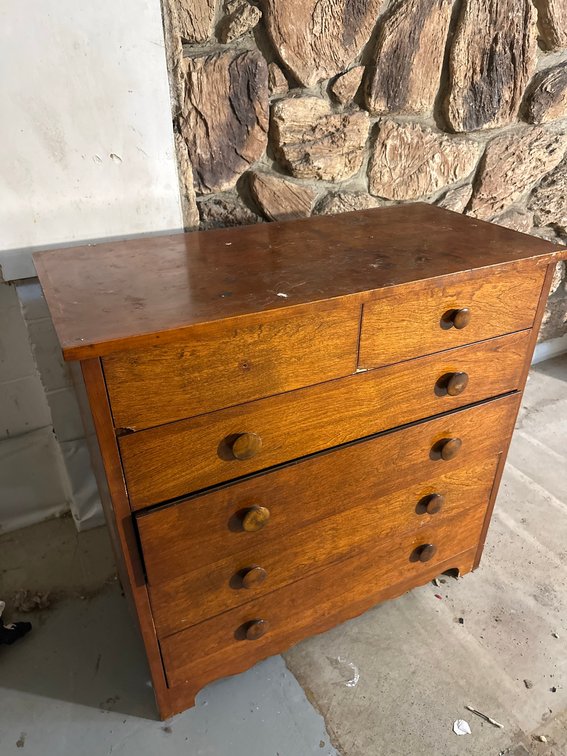 Wooden Chest of Drawers with Five Drawers
