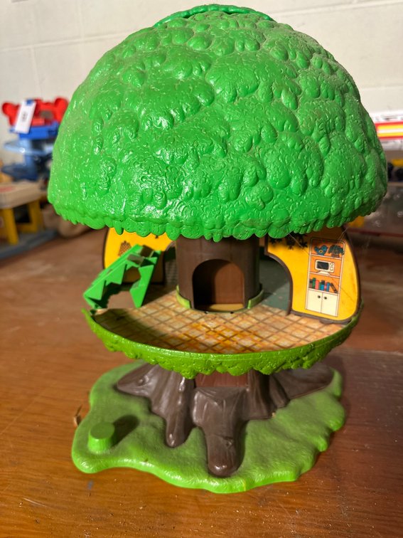 Kenner 1975 Tree Tots Family Tree House Toy