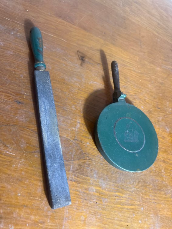 Green Knife Sharpening Set with Stone & Cover