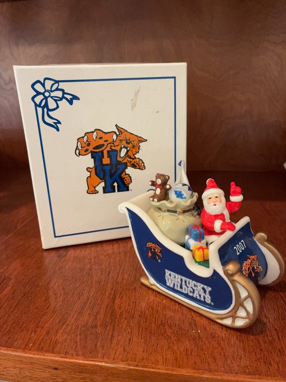 2007 Kentucky Wildcats Santa Sleigh Ornament