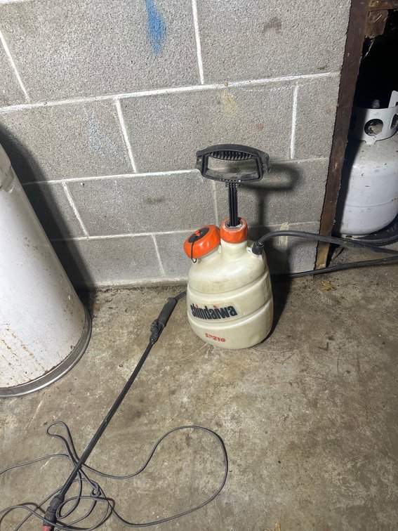 Shindaiwa 3210 Pump Sprayer with Hose Wand