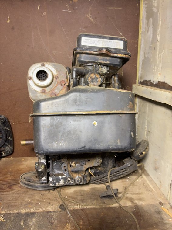 Briggs & Stratton 5HP Small Gas Engine