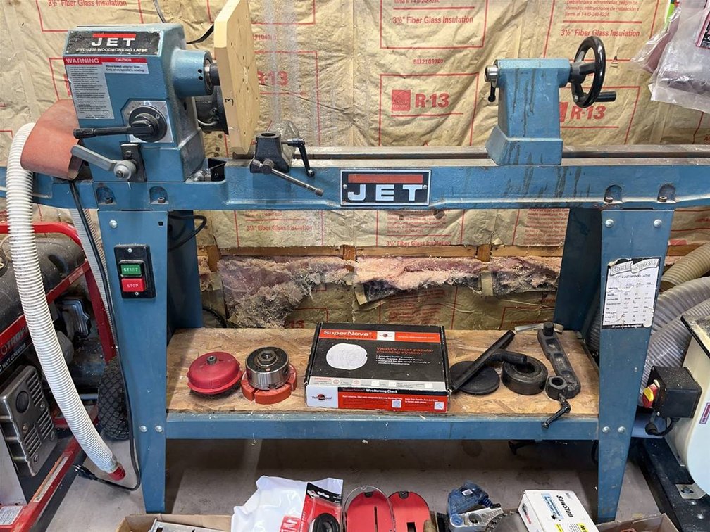 JET JWL-1236 Wood Lathe with Accessories