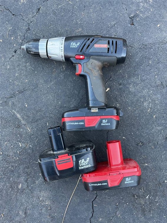 Craftsman 19.2V Drill/Driver With 3 Batteries