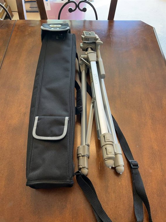 Promaster 5800D Camera Tripod with Carry Bag