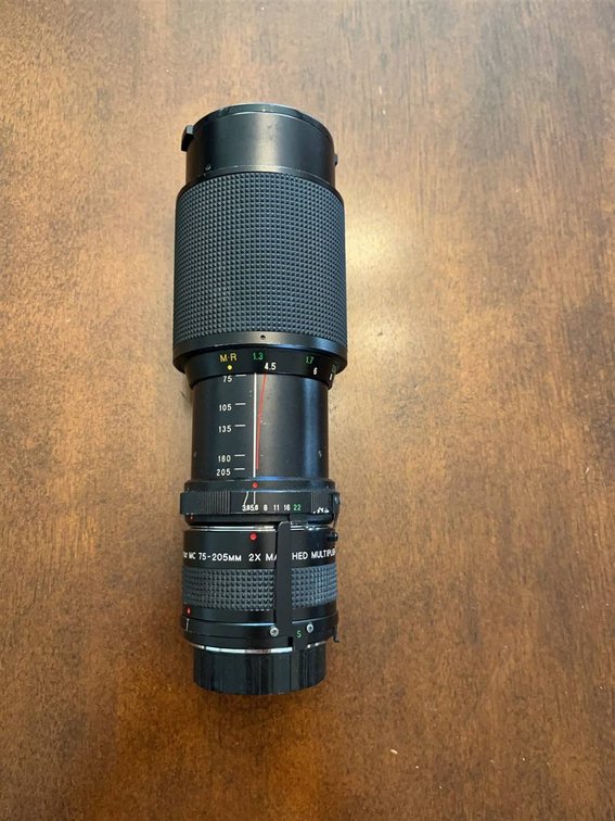Vivitar MC 75-205mm f/3.8 Zoom Lens M/MD Mount