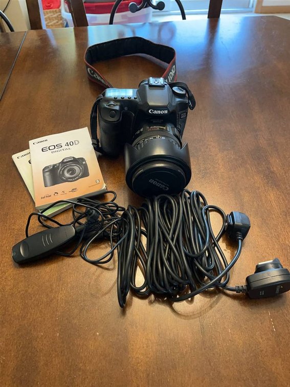 Canon EOS 40D DSLR With EF 28-135mm Lens Kit