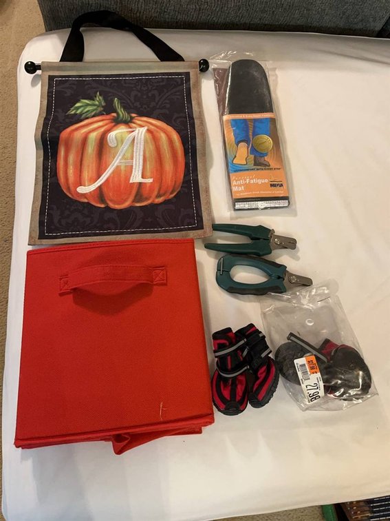 Home and Pet Supplies Lot