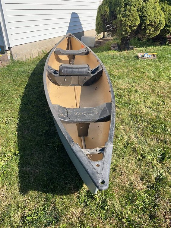 Coleman Ram-X 15.5 Canoe Plastic 3 Seats