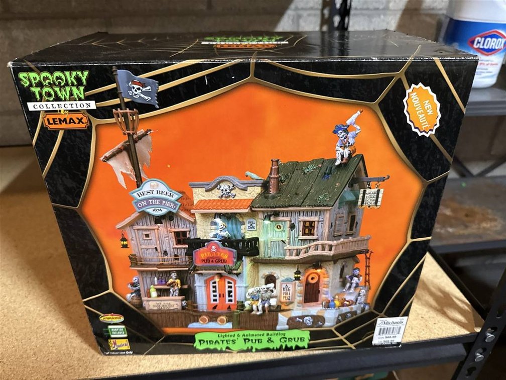 Lemax Spooky Town Pirates' Pub & Grub