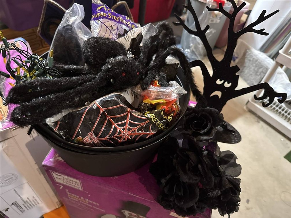 Halloween Decor Lot with Spider and Tree