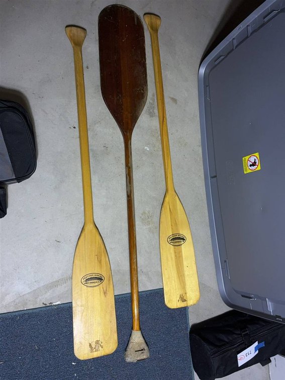 3 Wooden Boat Oars, Feather Brand & Mixed