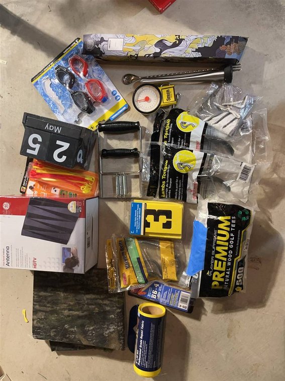 Lot: Golf Tees, TV Antenna, Hardware, Misc