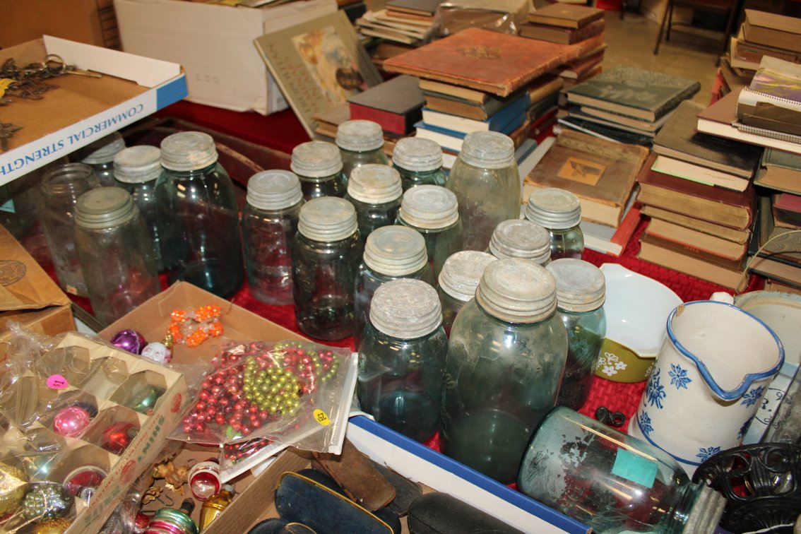 Image for UNUSUAL & INCREDIBLE ESTATE AUCTION