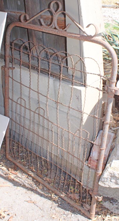 Image for EMERGENCY LAST MINUTE LIVING ESTATE AUCTION