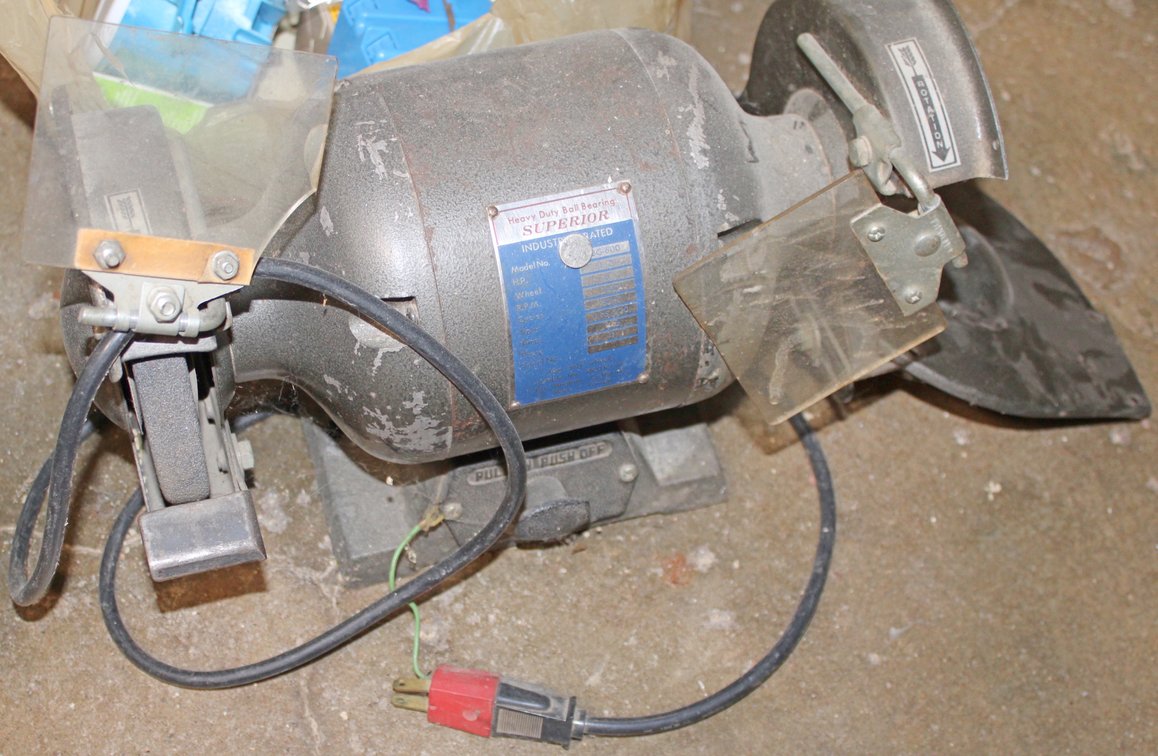 Image for EMERGENCY LAST MINUTE LIVING ESTATE AUCTION