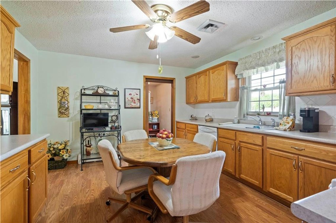 Image for LIVING ESTATE AUCTION