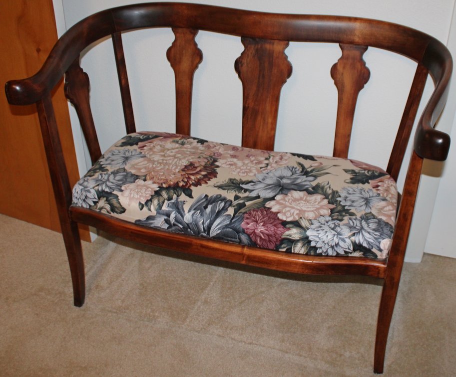 Image for LIVING ESTATE AUCTION