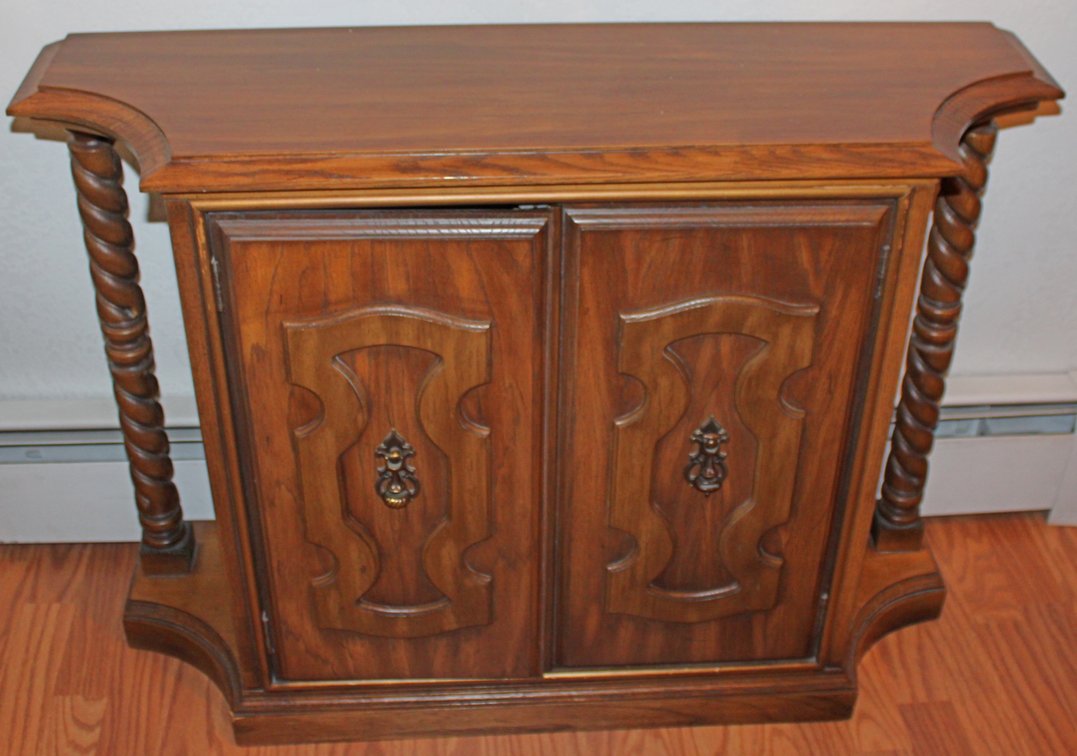 Image for LIVING ESTATE AUCTION