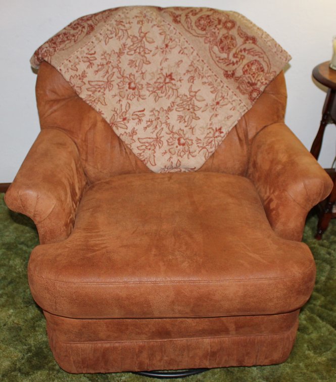 Image for LIVING ESTATE AUCTION