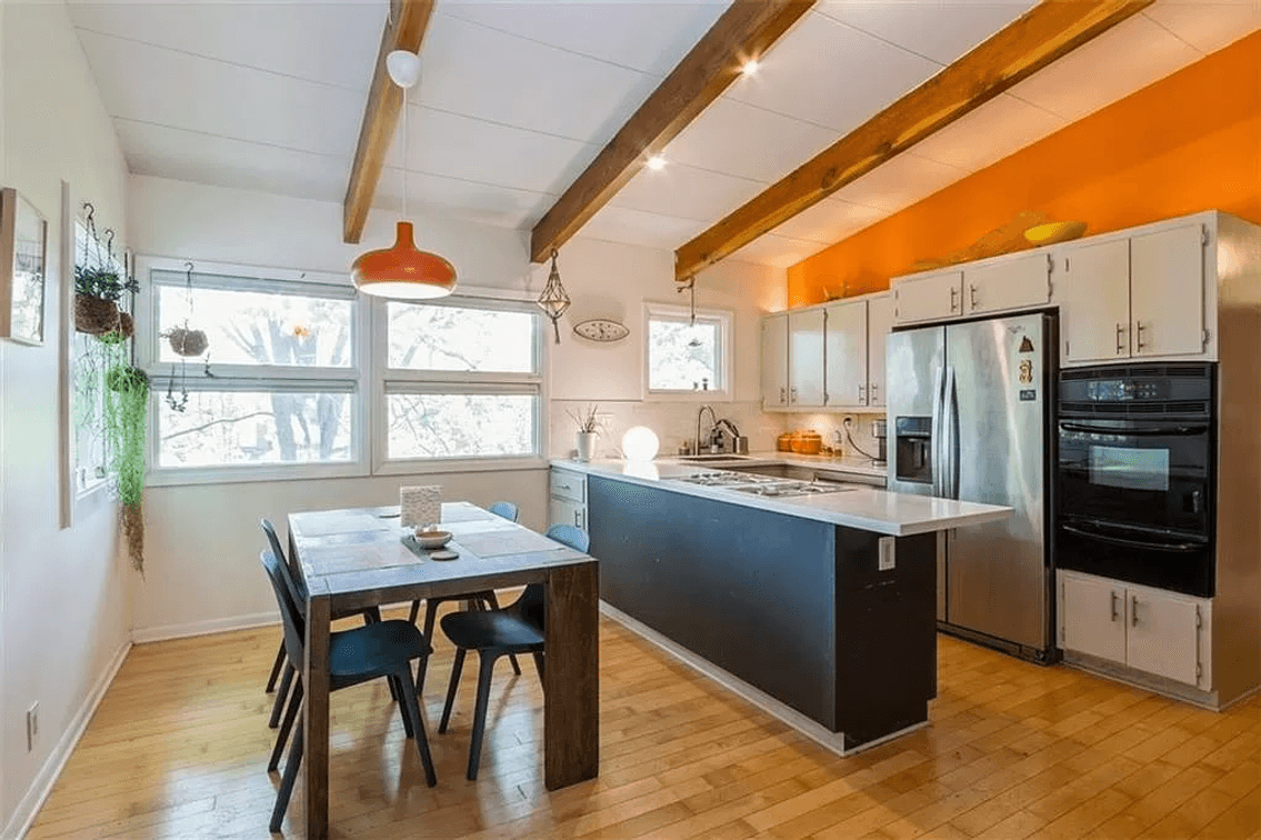 Image for MID CENTURY LIVING ESTATE AUCTION