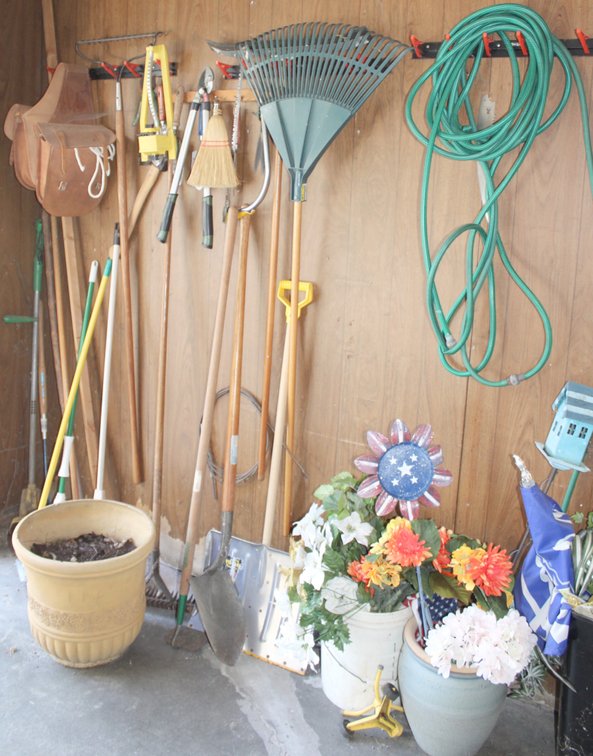 Image for ESTATE AUCTION