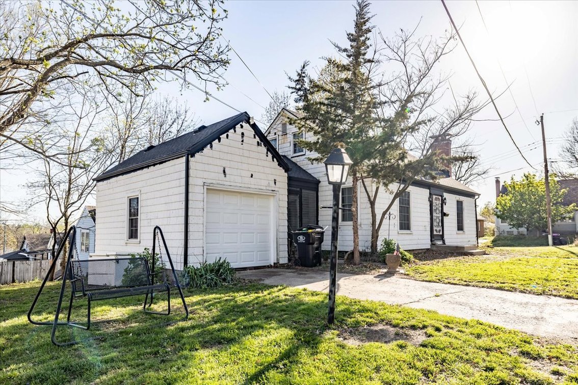Image for REAL ESTATE & PERSONAL PROPERTY AUCTION