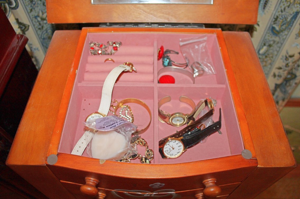 Image for REAL ESTATE & PERSONAL PROPERTY AUCTION