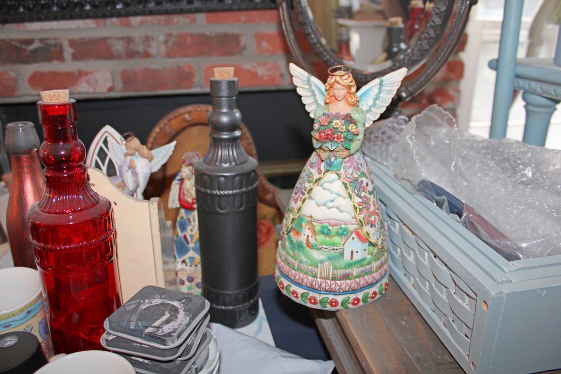 Image for EMERGENCY LAST MINUTE ANTIQUE DEALER'S LIVING ESTATE AUCTION