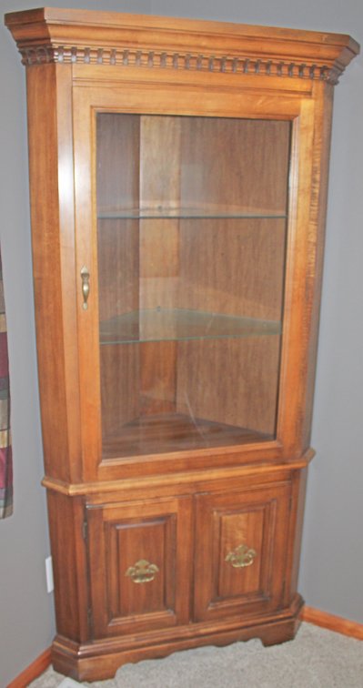 Image for LIVING ESTATE AUCTION